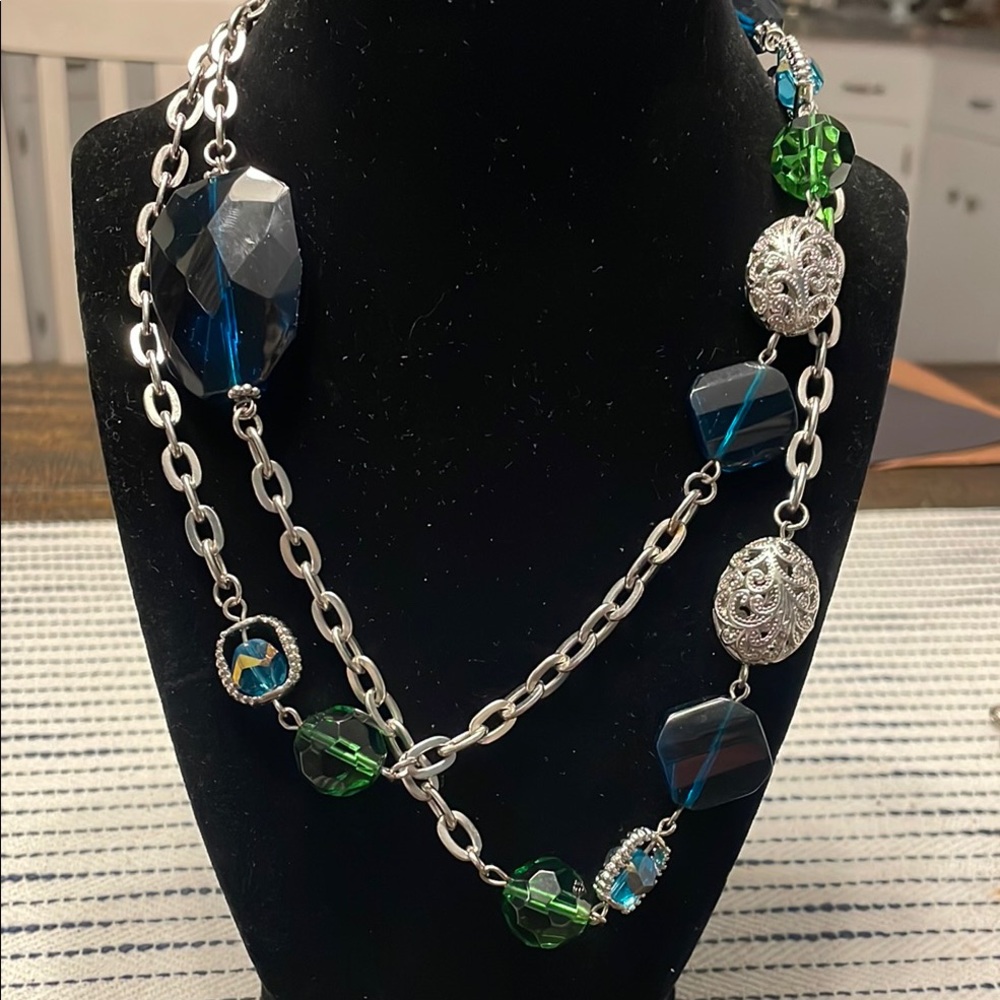 Gorgeous JS COLLECTIONS Blue and Green glass beaded chain necklace